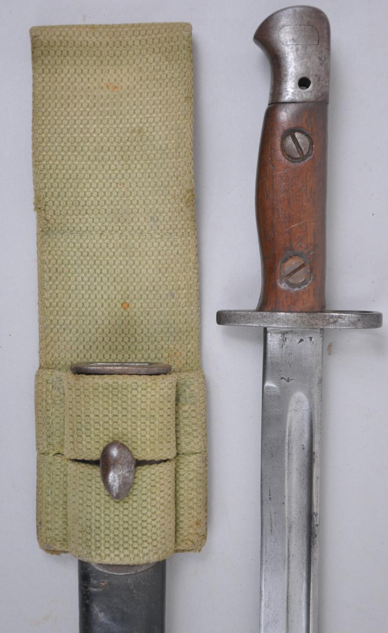 WW1 British 1917 SMLE Bayonet & '08 Webbing Frog