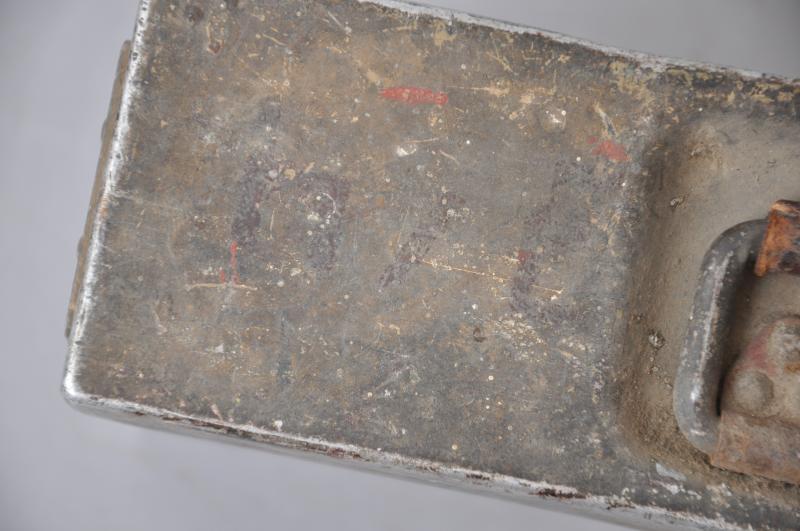 WW2 German Sand Camouflaged MG Tin