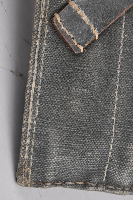 WW2 German Shortened MP40 Magazine Pouch In Blue Webbing