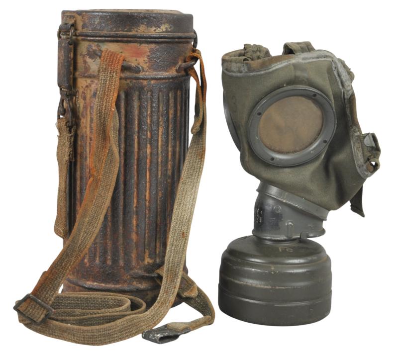 WW2 German Camouflage Gas Mask Canister & Gas Mask