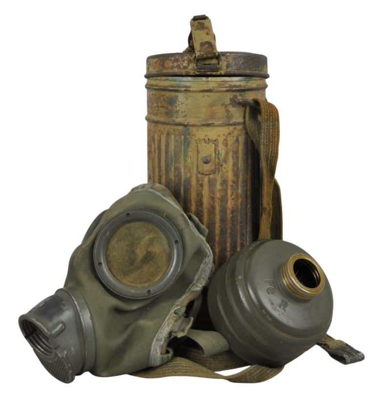 WW2 German Camouflage Gas Mask Canister & Gas Mask