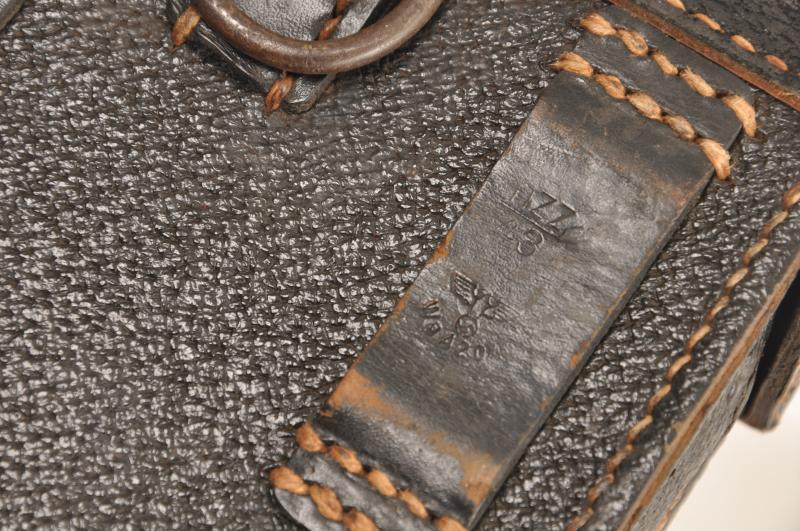 WW2 German MG Gunners Kit With Prestoff '43 Pouch