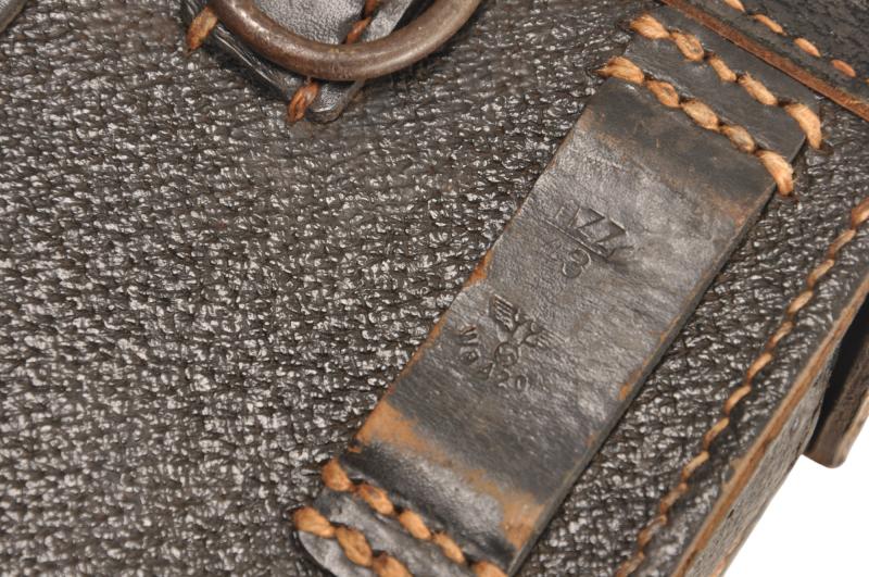 WW2 German MG Gunners Kit With Prestoff '43 Pouch