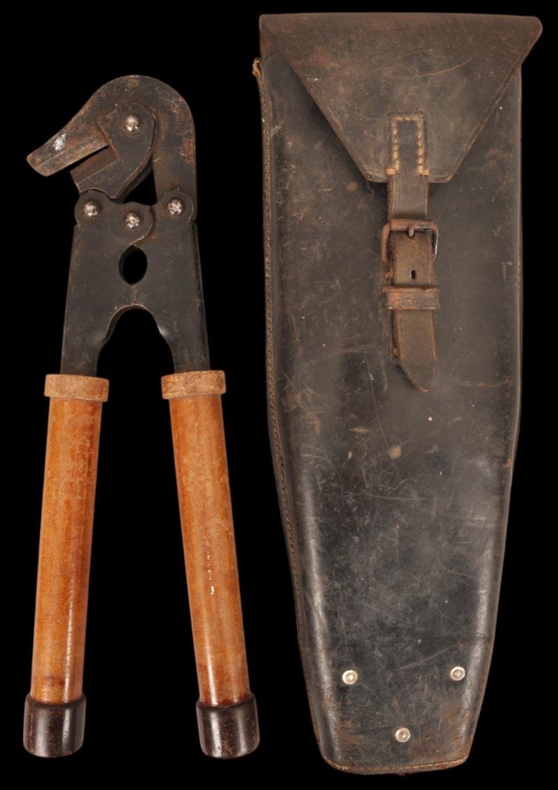 WW2 German Army Wirecutters & Case 1938