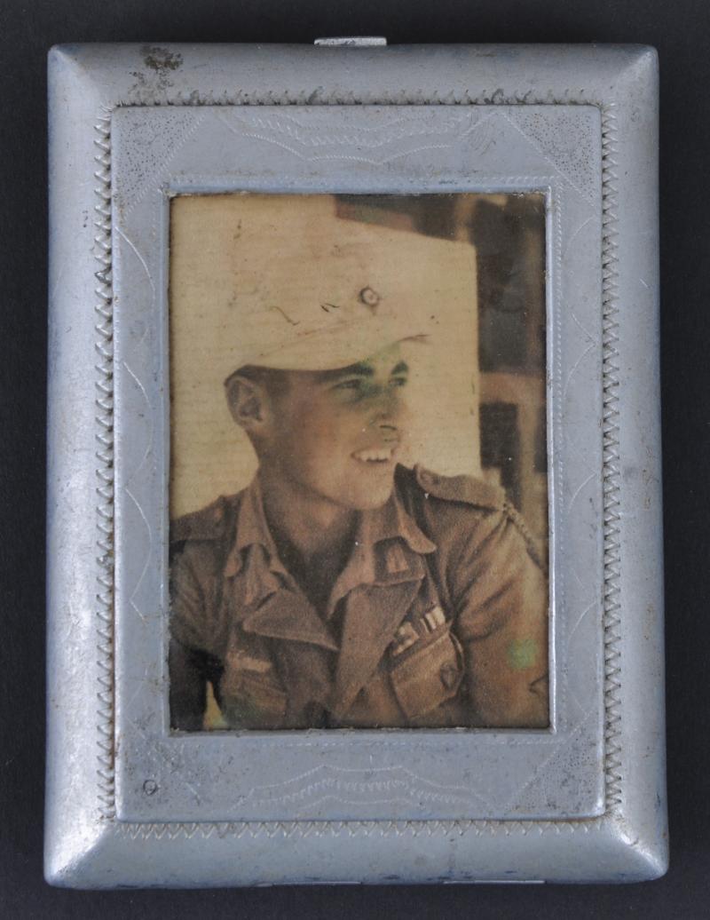 WW2 German Afrikakorps Souvenir Cigarette Tin With Soldiers Photo