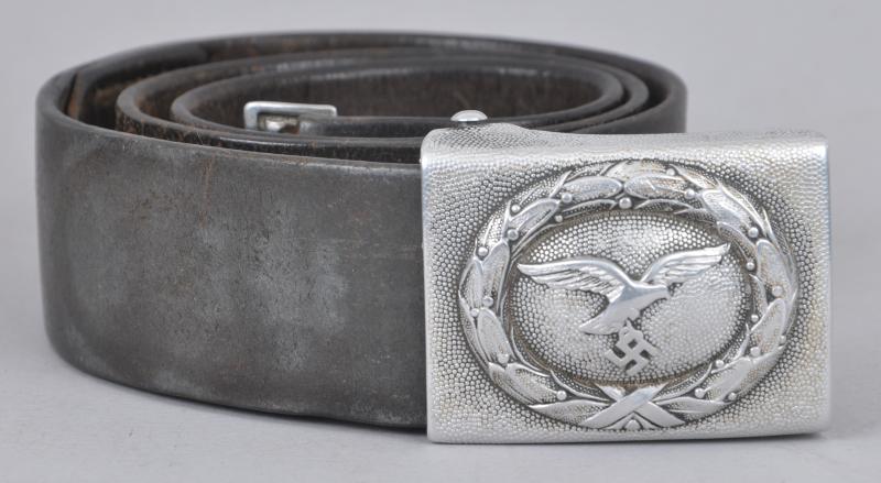 WW2 German Luftwaffe Belt & Buckle 1939 - 'SH U Co' maker