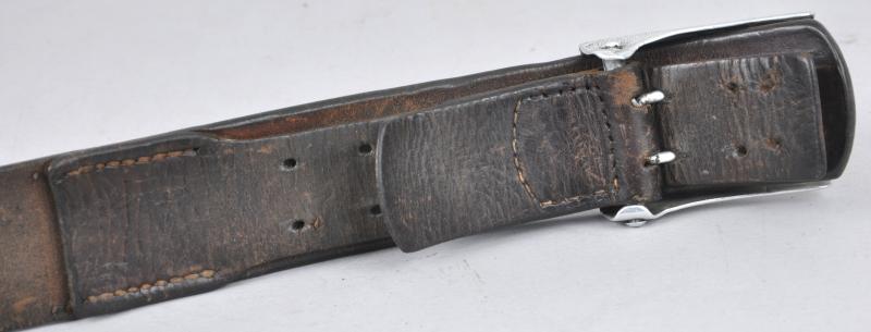 WW2 German Luftwaffe Belt & Buckle 1939 - 'SH U Co' maker