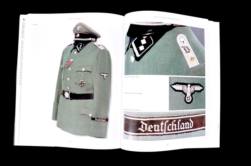 Uniforms Of The Waffen-SS - Michael D Beaver