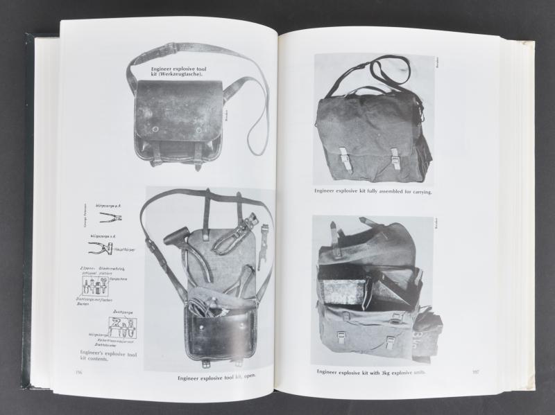 Uniforms & Traditions of The German Army Vol.3 1933-1945