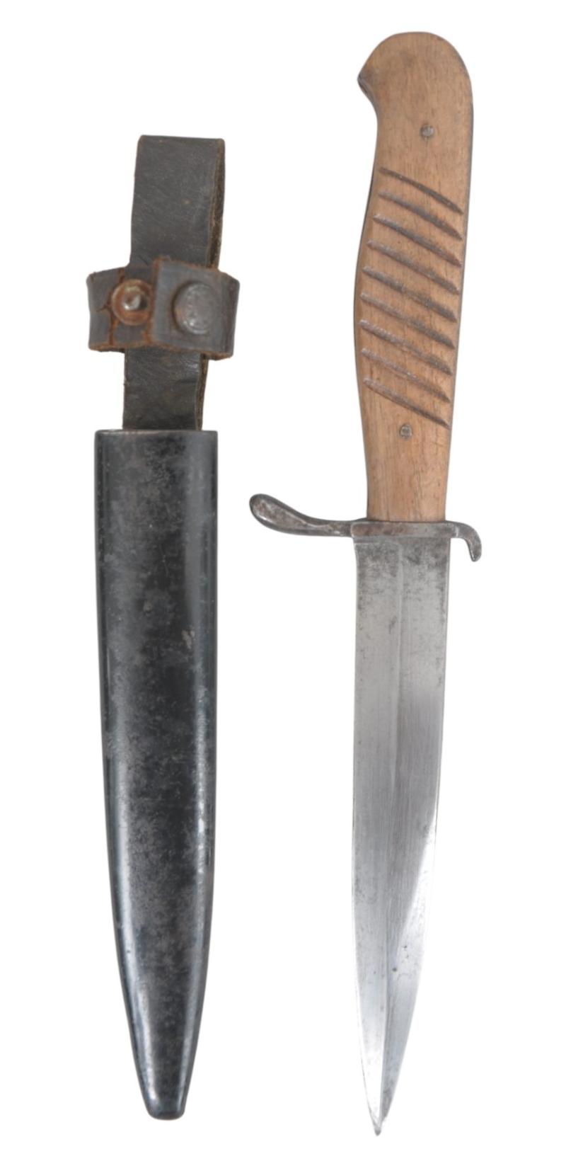 WW1 German Trench Knife & Scabbard