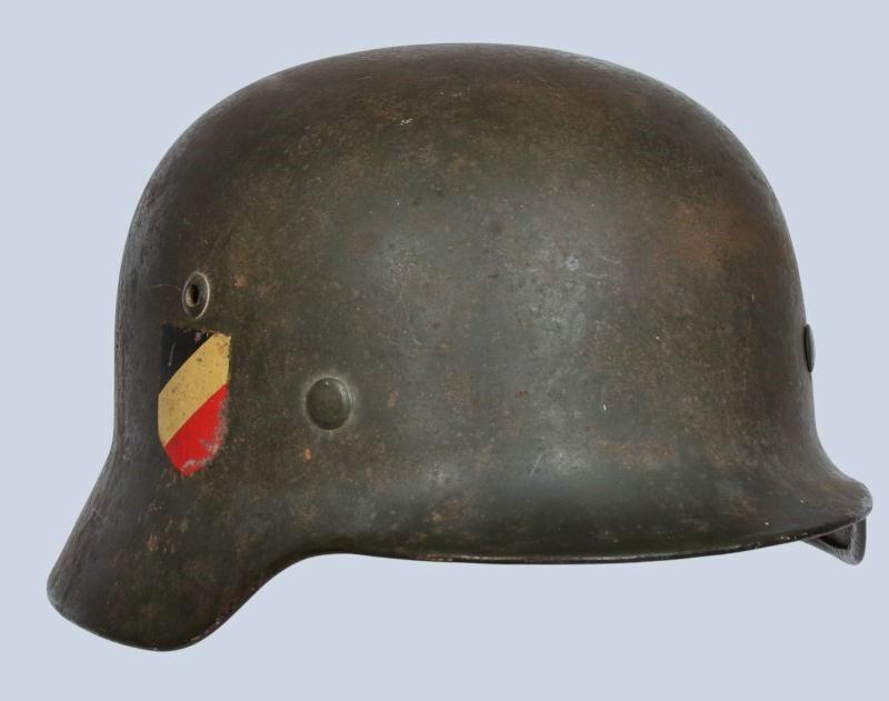 WW2 German M35 Army Double Decal Combat Helmet - Hauptmann Named