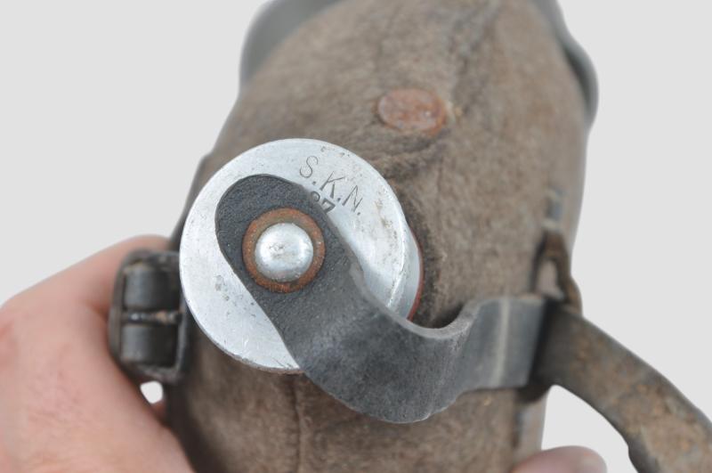 WW2 German Waterbottle With Olive Green Cup 1942