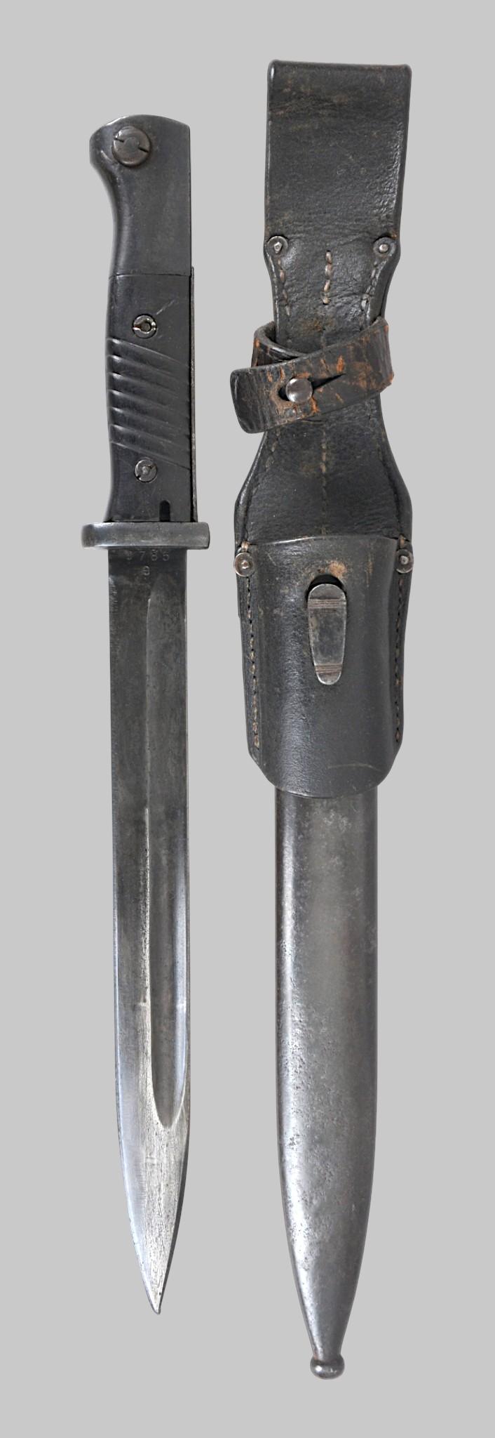 WW2 German K98 Bayonet & Frog