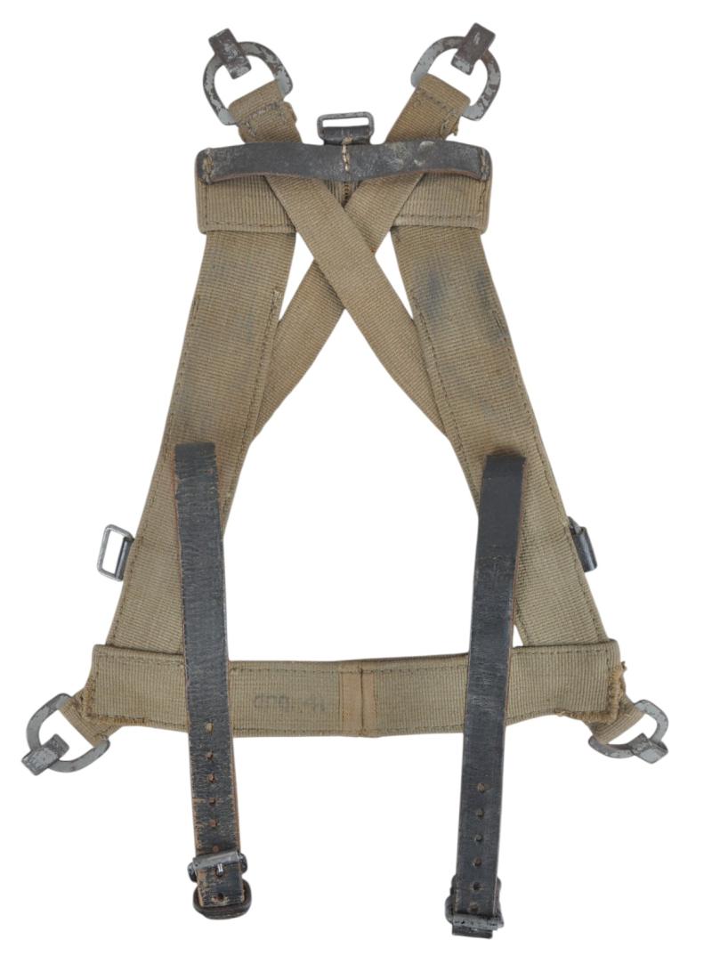 WW2 German Equipment A Frame 1941