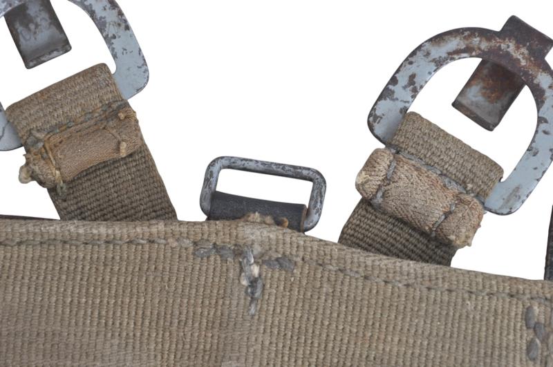 WW2 German Equipment A Frame 1941