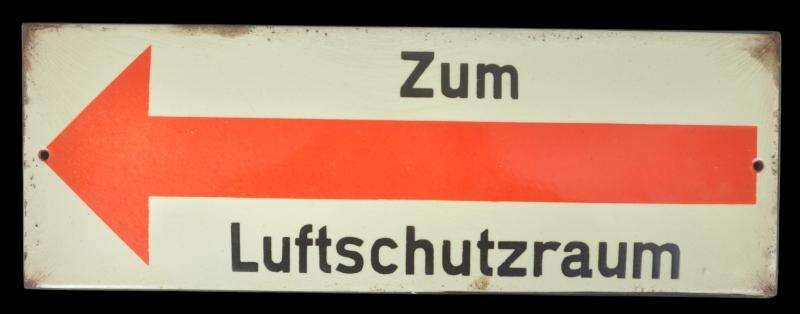 WW2 German ' Zum Luftschutz Raum ' Sign