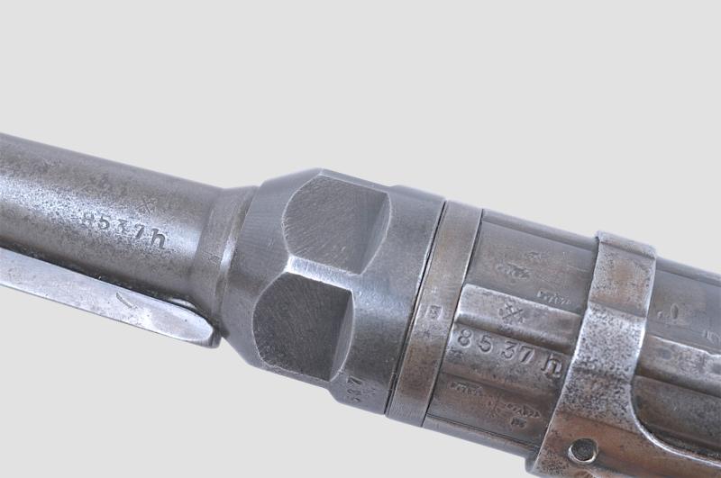 WW2 German MP40 Sub Machine Gun