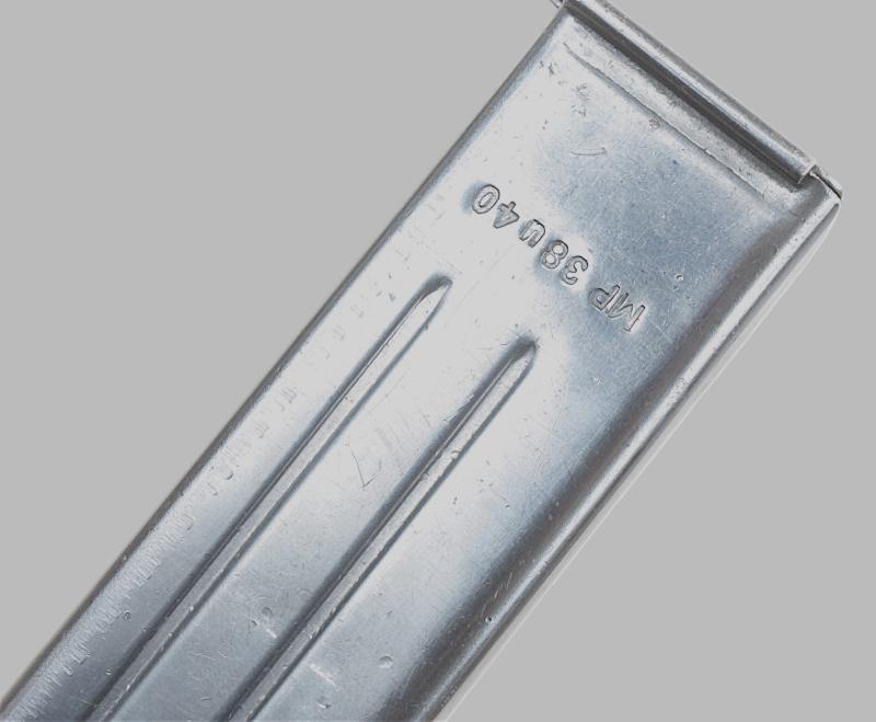 WW2 German MP40 Sub Machine Gun