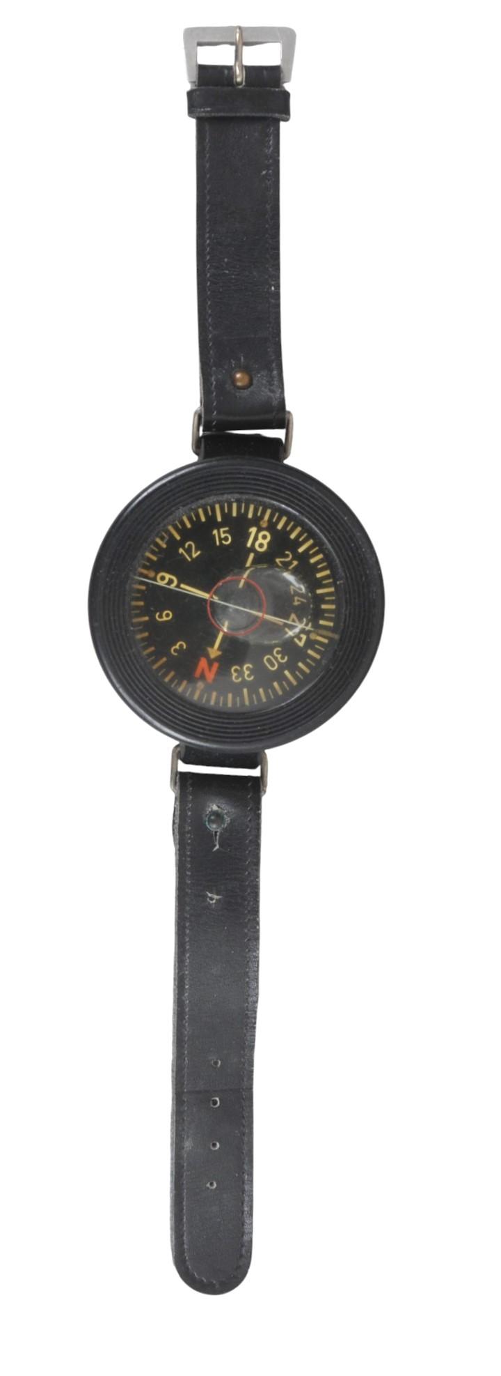 WW2 German Luftwaffe AK39 Wrist Compass
